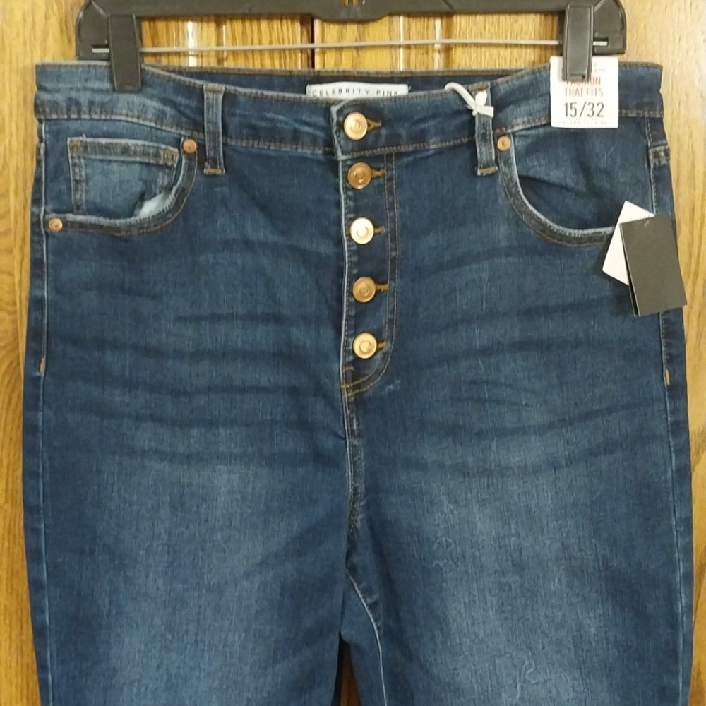 Celebrity Pink NWT Women's Exposed Button Flare Denim Jeans Size 15/32 Dark Wash - Picture 5 of 14